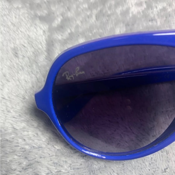 Ray-Ban Vibrant Blue Aviator Shades main image 9